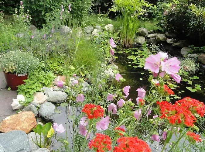Ruhige Wohnung Mit Schoenem Eigengarten In Seeboden Am Millstaettersee