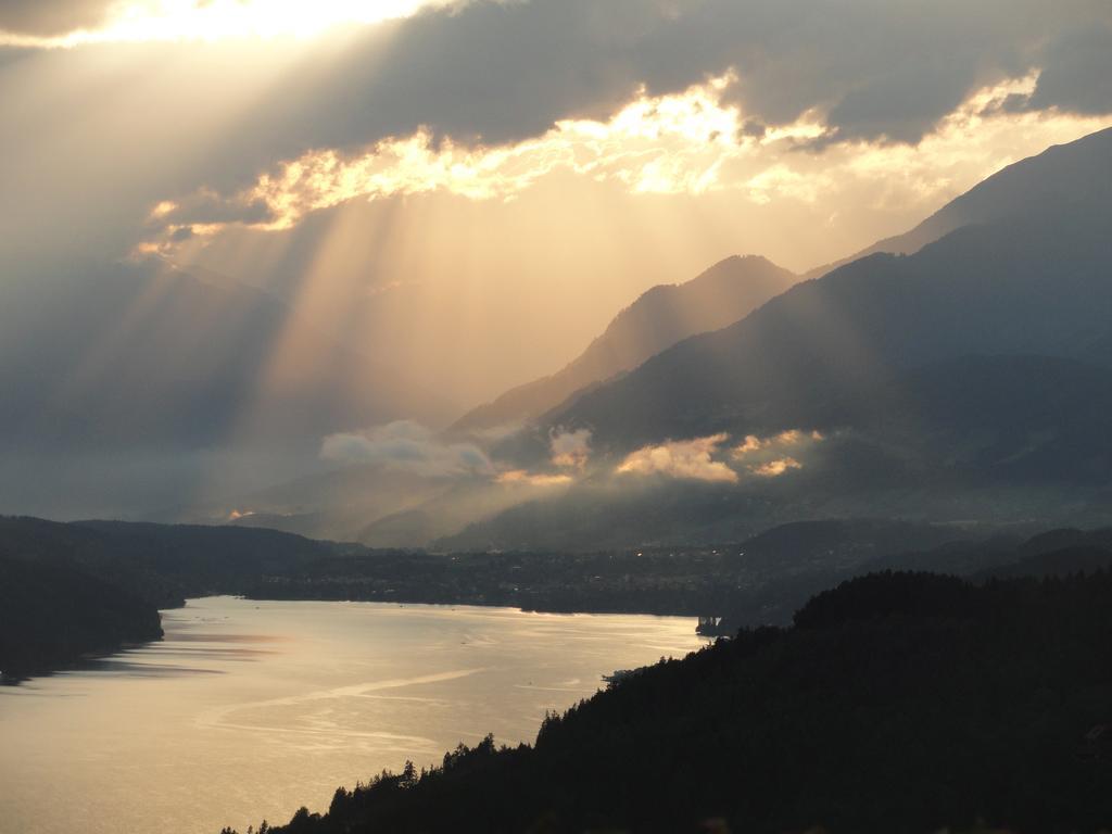 Ruhige Mit Schoenem Eigengarten In Am Millstaettersee